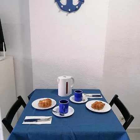 Apartment Sant Lluis Aire Y Wifi Gratis *